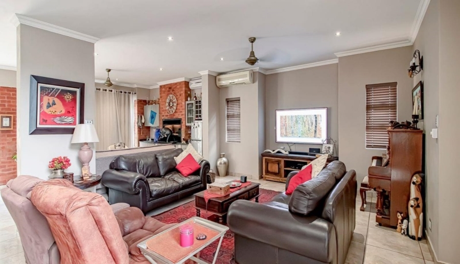 4 Bedroom Property for Sale in Melodie North West